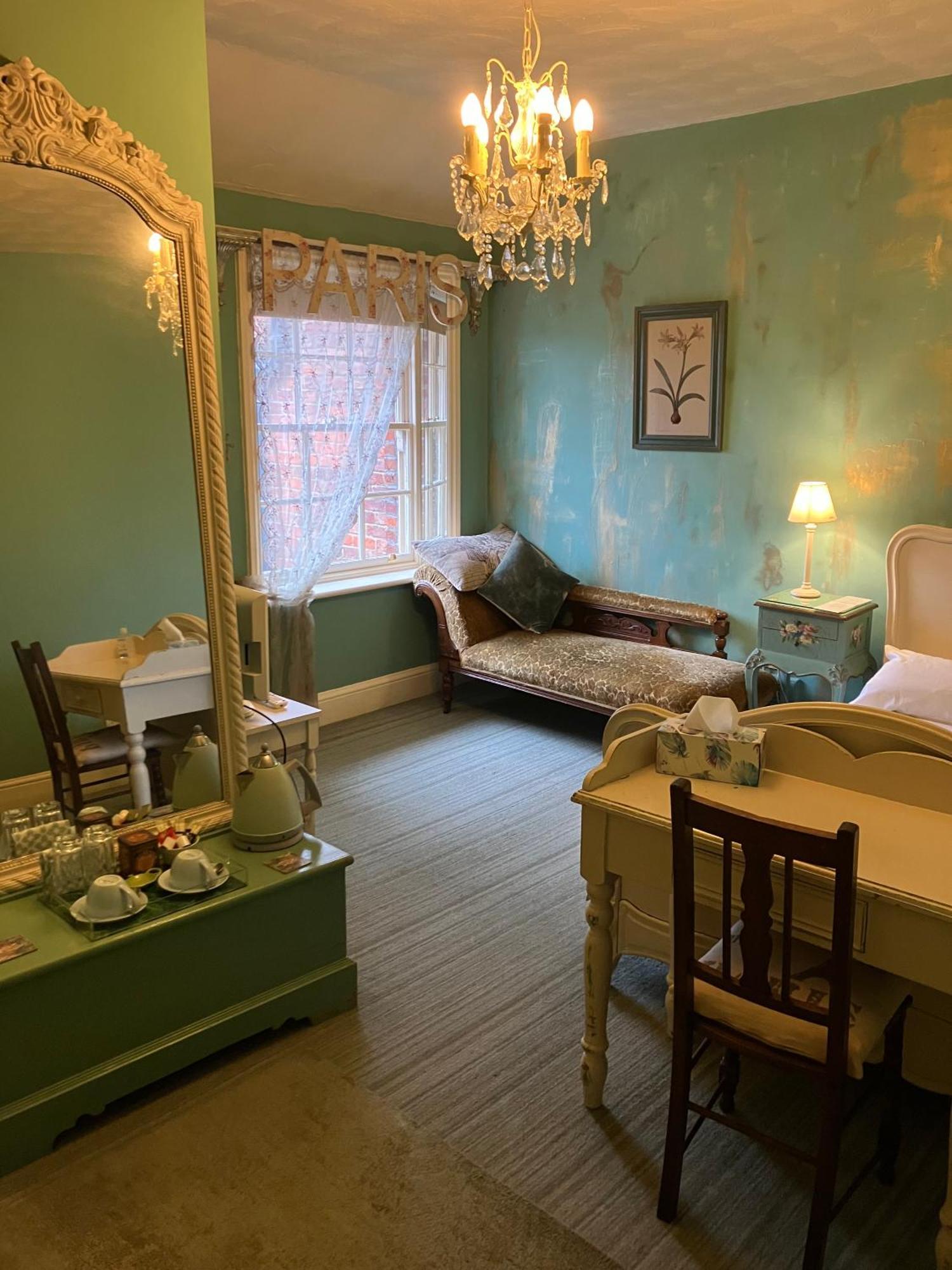 Cornerstones Guest House Сейл Екстер'єр фото