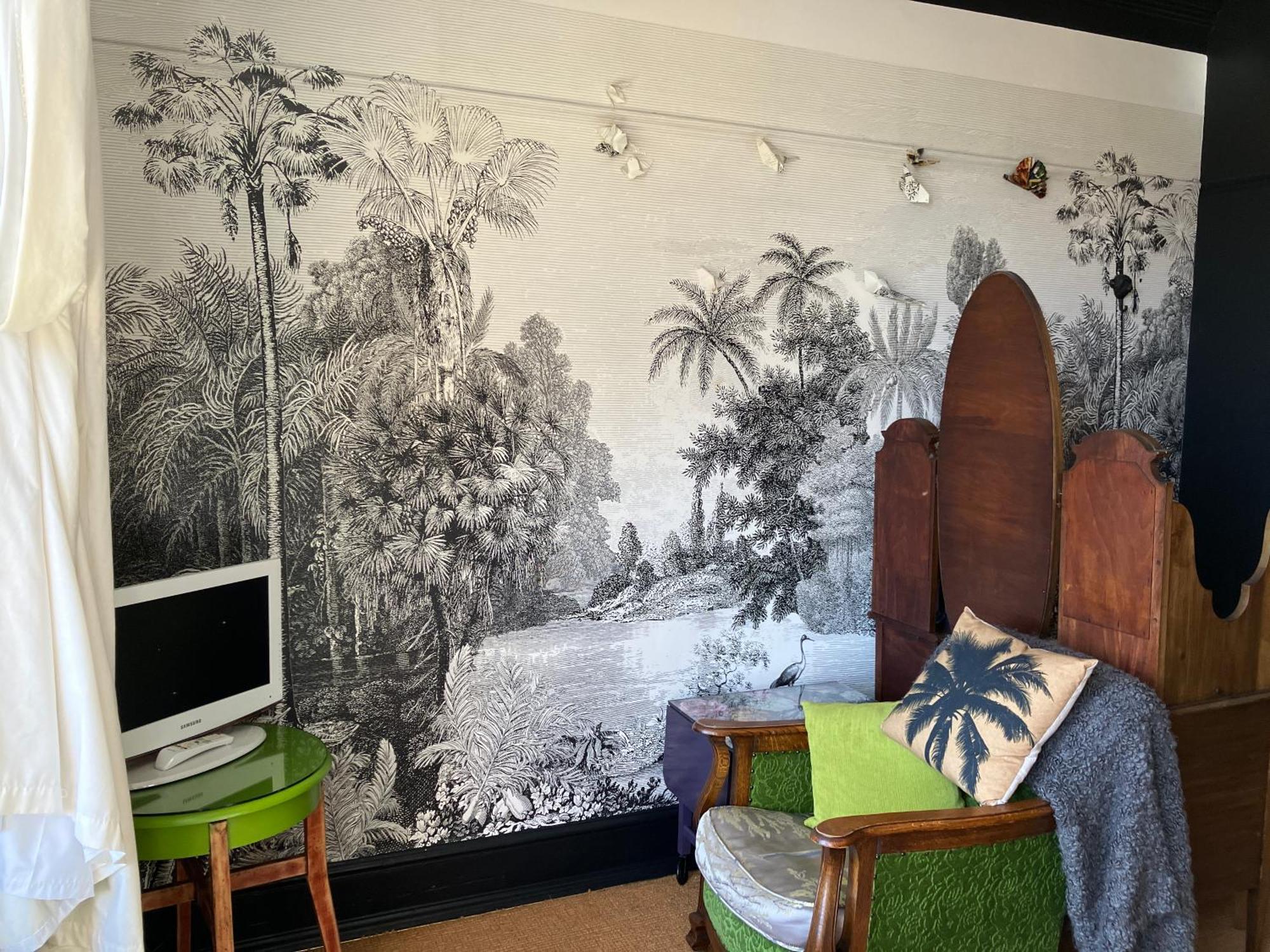 Cornerstones Guest House Сейл Екстер'єр фото