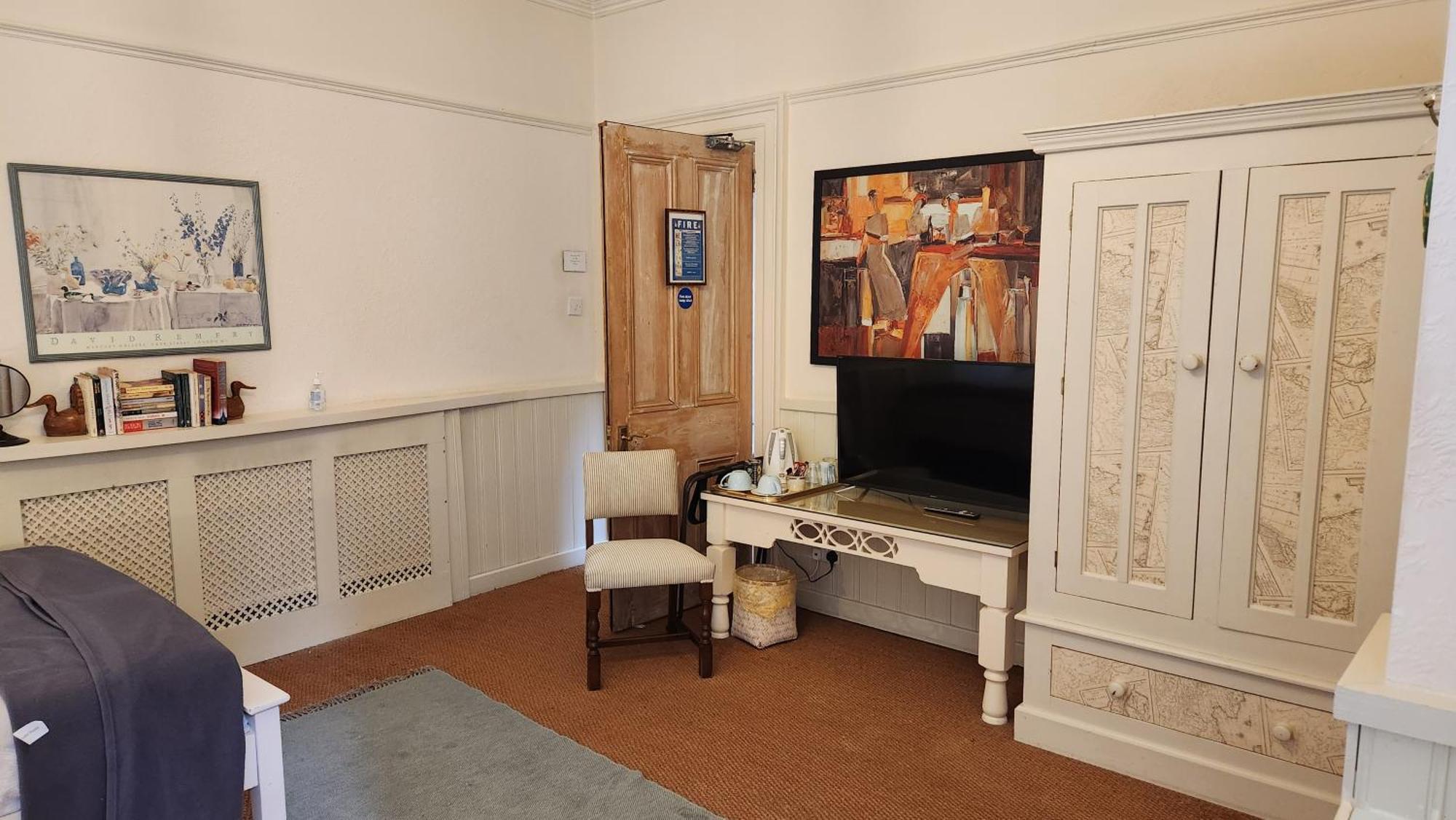 Cornerstones Guest House Сейл Екстер'єр фото